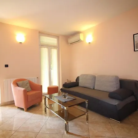 Ferienwohnung In Mit Eigenem Garten